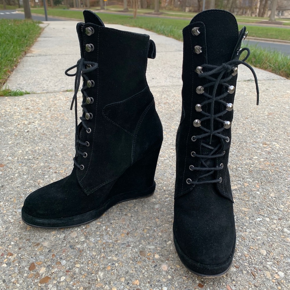 Surface to Air Black Suede Packer Boots 7.5/38